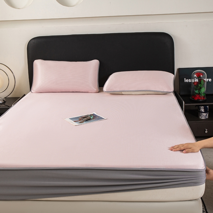 91家纺网 家纺一手货源 找家纺 春寻家纺 2026春夏新款千鸟格碳光冰丝席复合三明治款凉席席子 千鸟格-粉色-床笠款