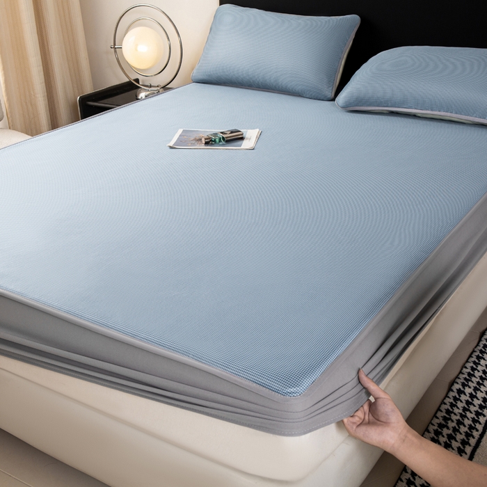 91家纺网 家纺一手货源 找家纺 春寻家纺 2026春夏新款千鸟格碳光冰丝席复合三明治款凉席席子 千鸟格-蓝色-床笠款