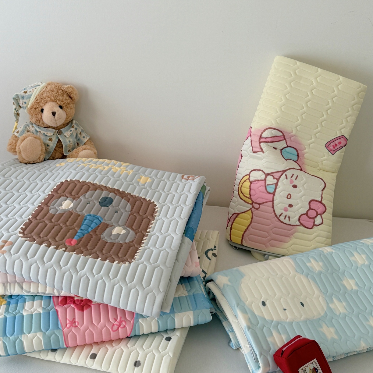 91家纺网 家纺一手货源 找家纺 （总）顾里家纺 2026春夏新款A类凉感丝大版乳胶席三件套凉席席子