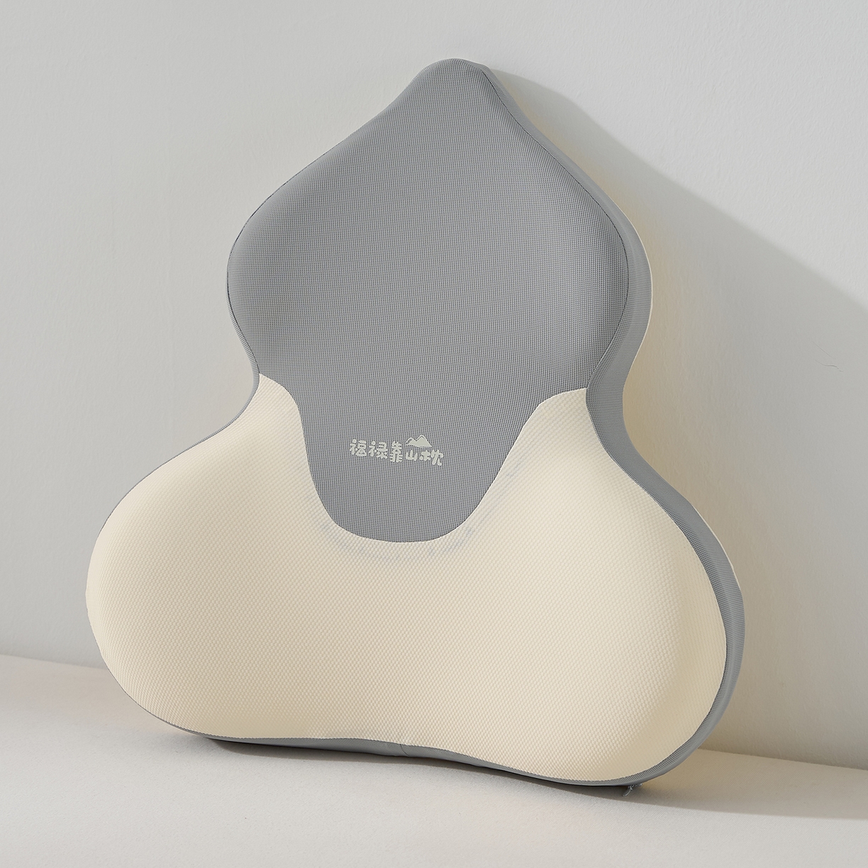 91家纺网 家纺一手货源 找家纺 乐可 2026新款福禄靠山枕办公室腰靠汽车靠垫枕头枕芯 福禄靠山枕-灰