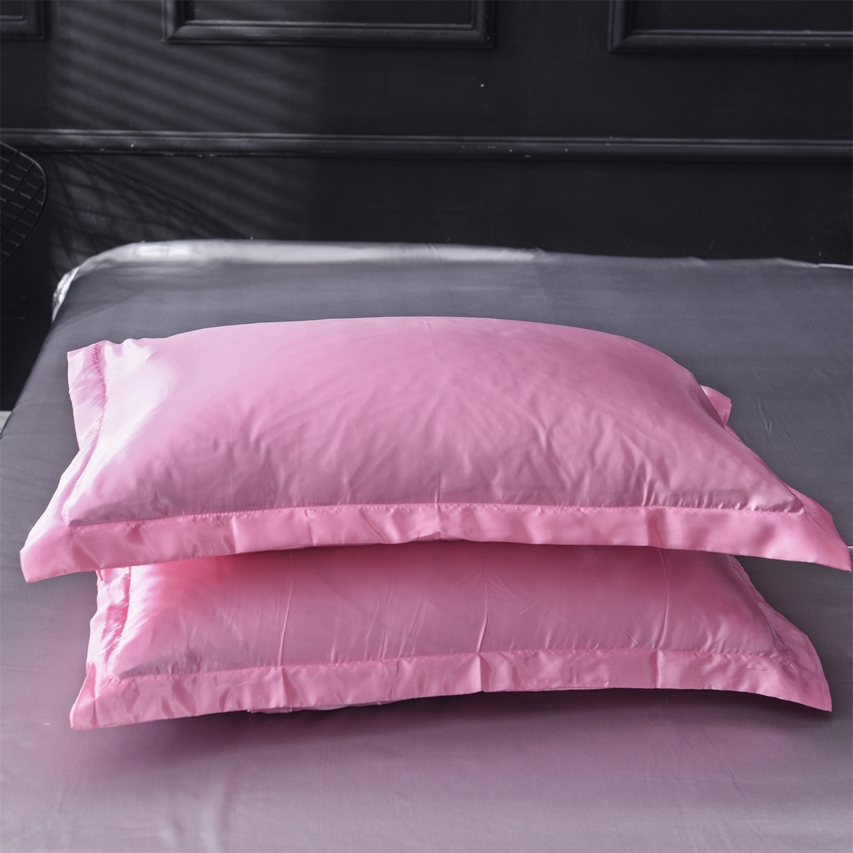 91家纺网 家纺一手货源 找家纺 经年 2026新款特价款丝绸冰丝四件套 粉色银灰