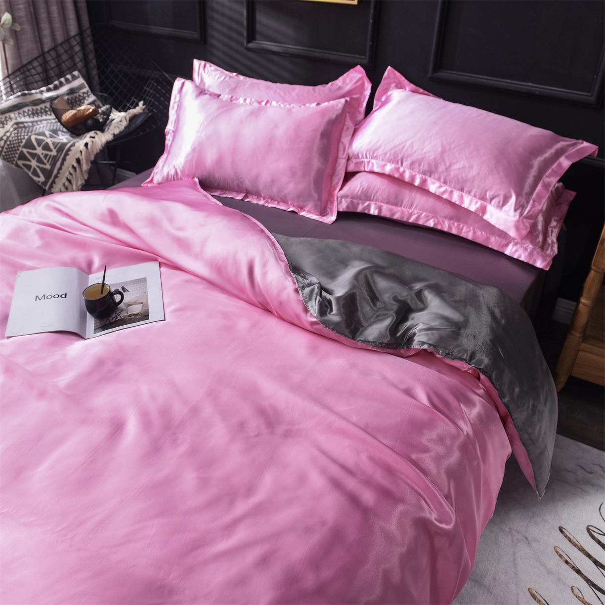 91家纺网 家纺一手货源 找家纺 经年 2026新款特价款丝绸冰丝四件套 粉色银灰