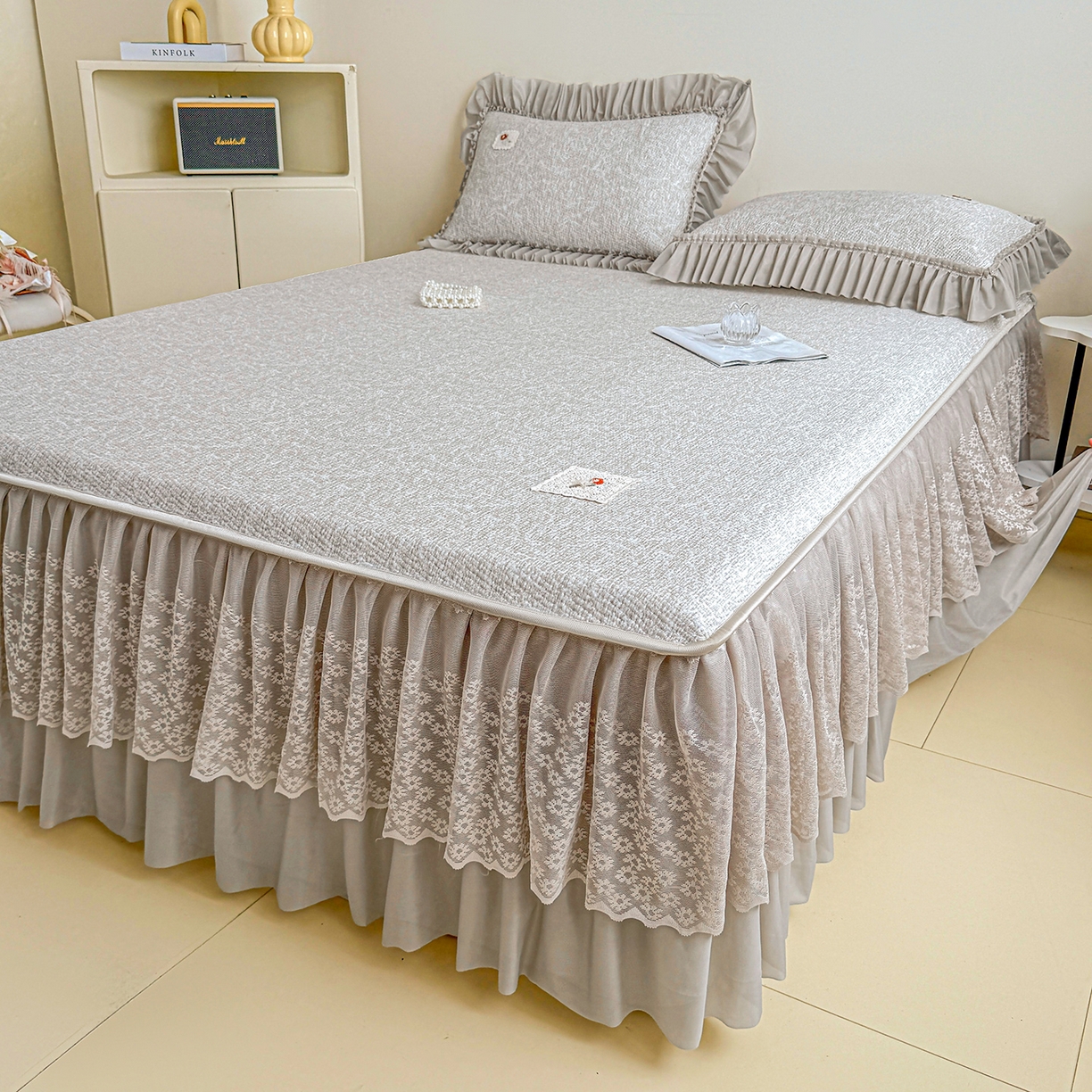 91家纺网 家纺一手货源 找家纺 情恒家纺 2026春夏新款PE提花肌理纹床笠式床裙席凉席席子-安娜 安娜-星辰灰