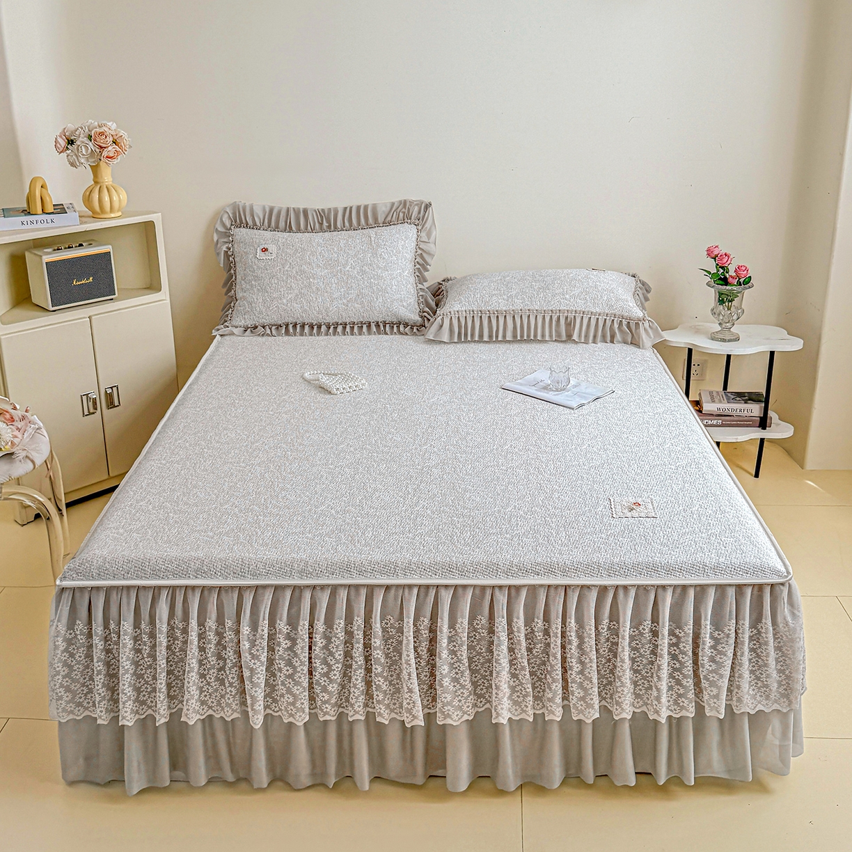 91家纺网 家纺一手货源 找家纺 情恒家纺 2026春夏新款PE提花肌理纹床笠式床裙席凉席席子-安娜 安娜-星辰灰