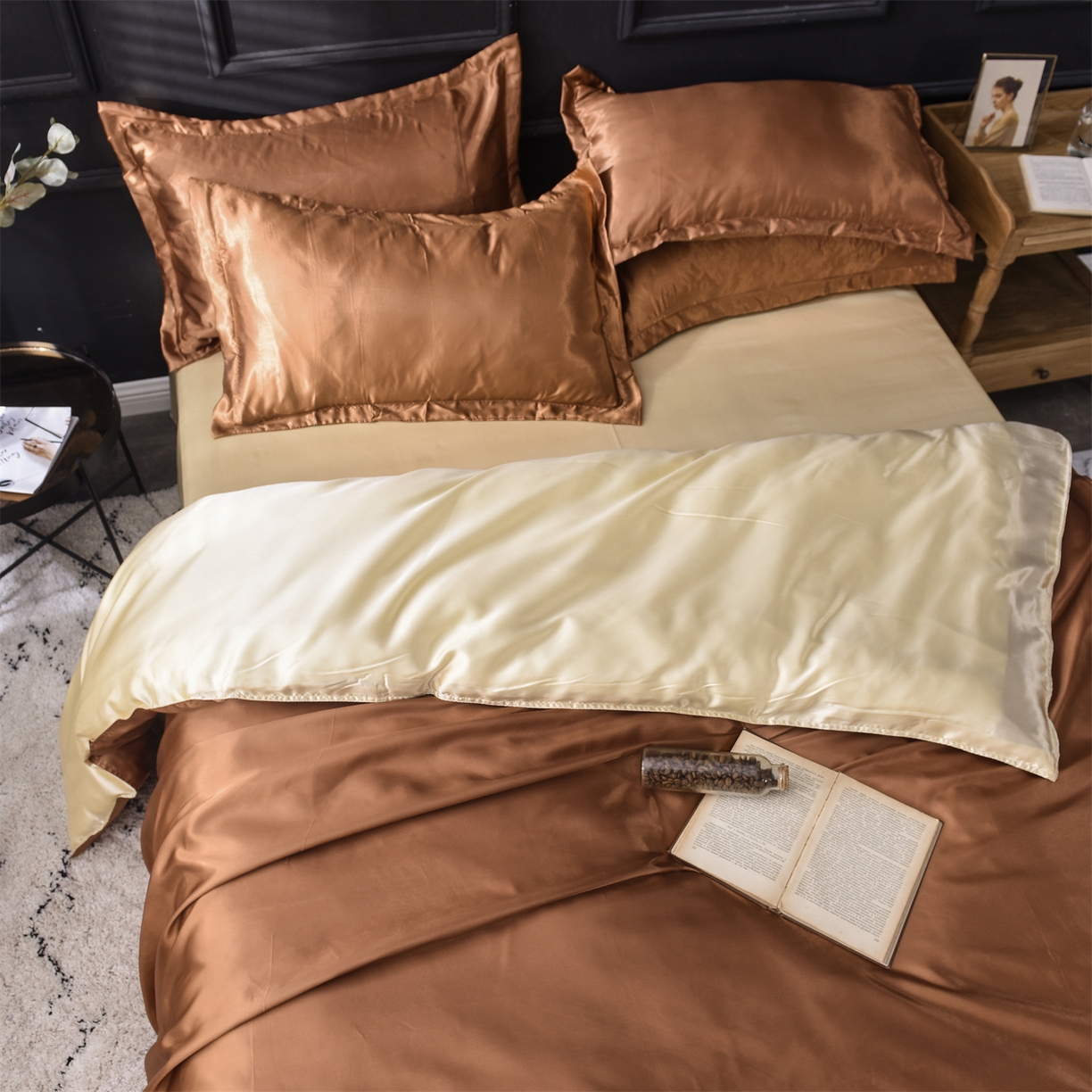 91家纺网 家纺一手货源 找家纺 经年 2026新款特价款丝绸冰丝四件套 咖啡驼色