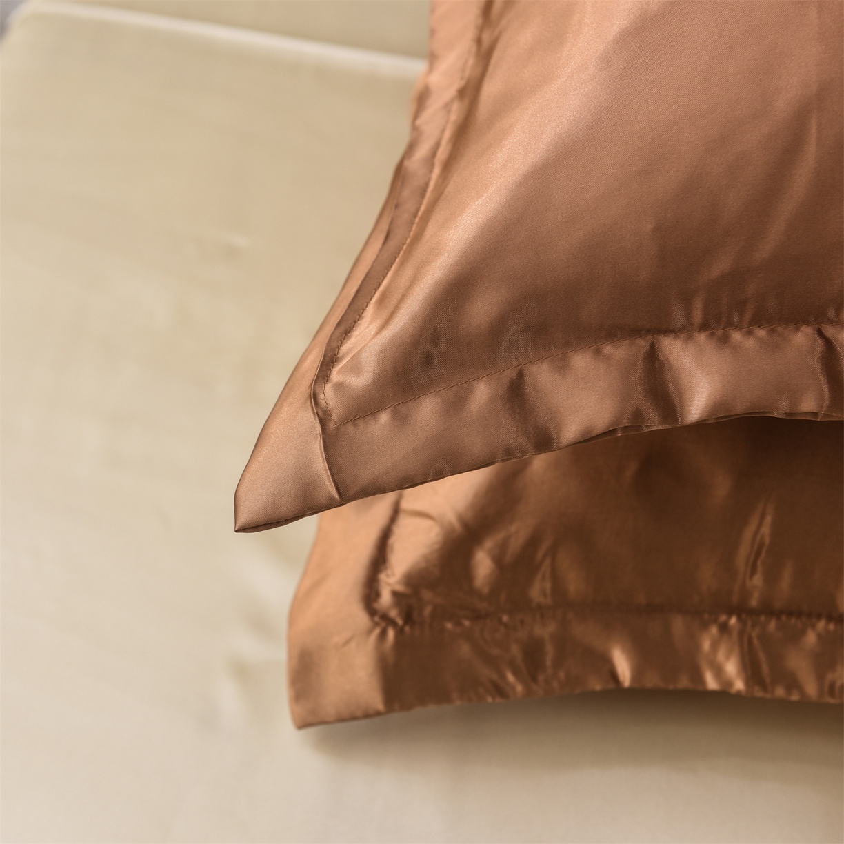 91家纺网 家纺一手货源 找家纺 经年 2026新款特价款丝绸冰丝四件套 咖啡驼色