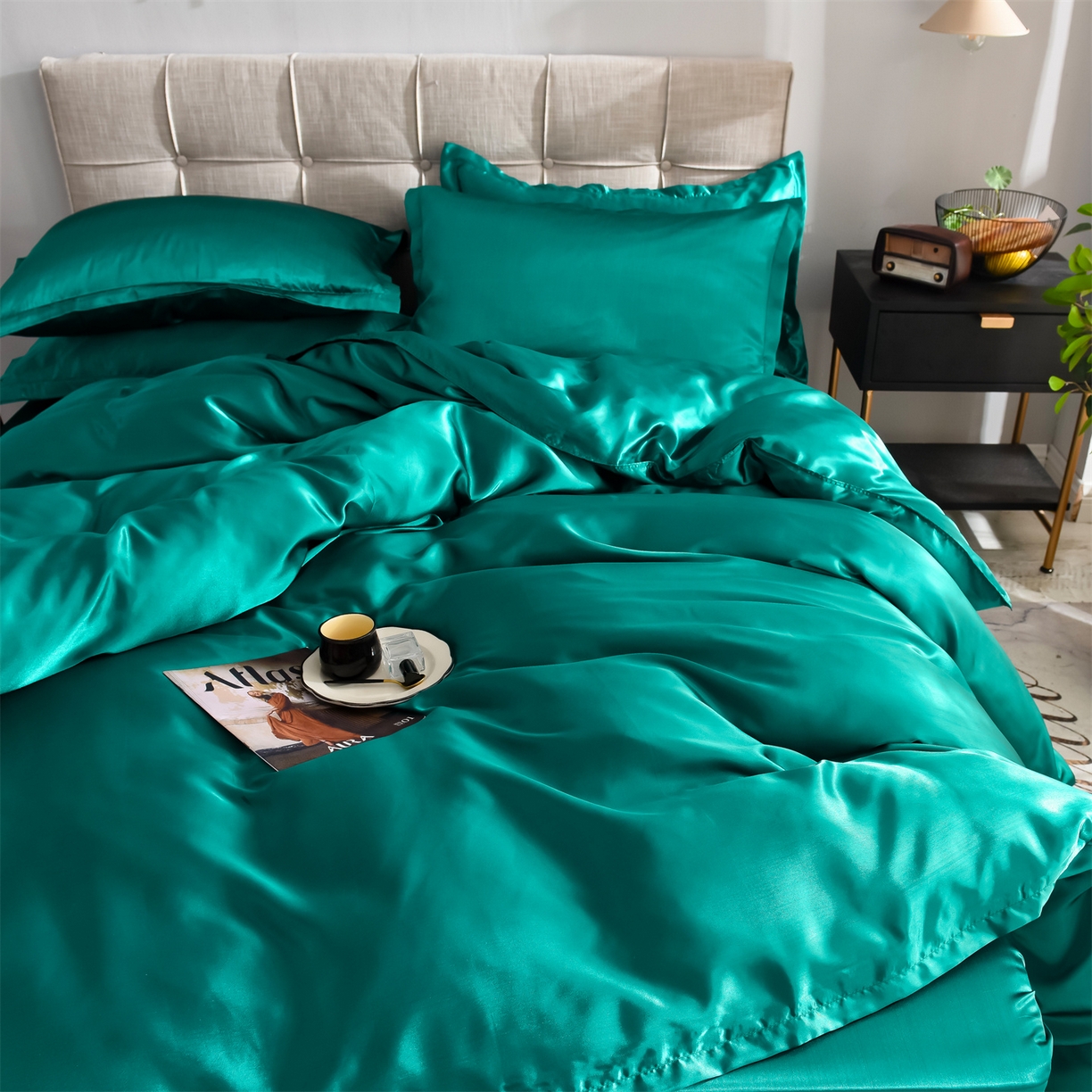 91家纺网 家纺一手货源 找家纺 经年 2026新款特价款丝绸冰丝四件套 墨绿