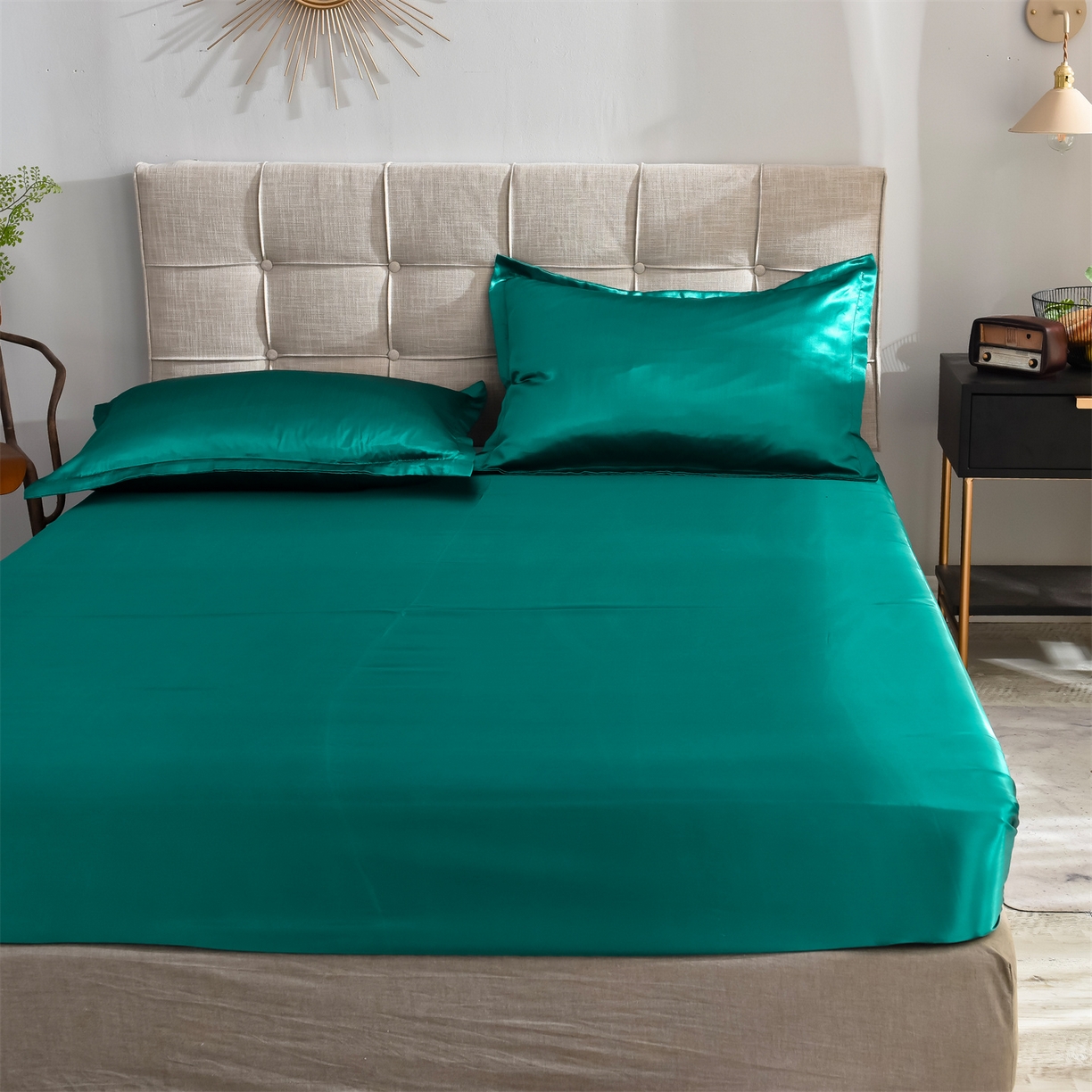 91家纺网 家纺一手货源 找家纺 经年 2026新款特价款丝绸冰丝四件套 墨绿