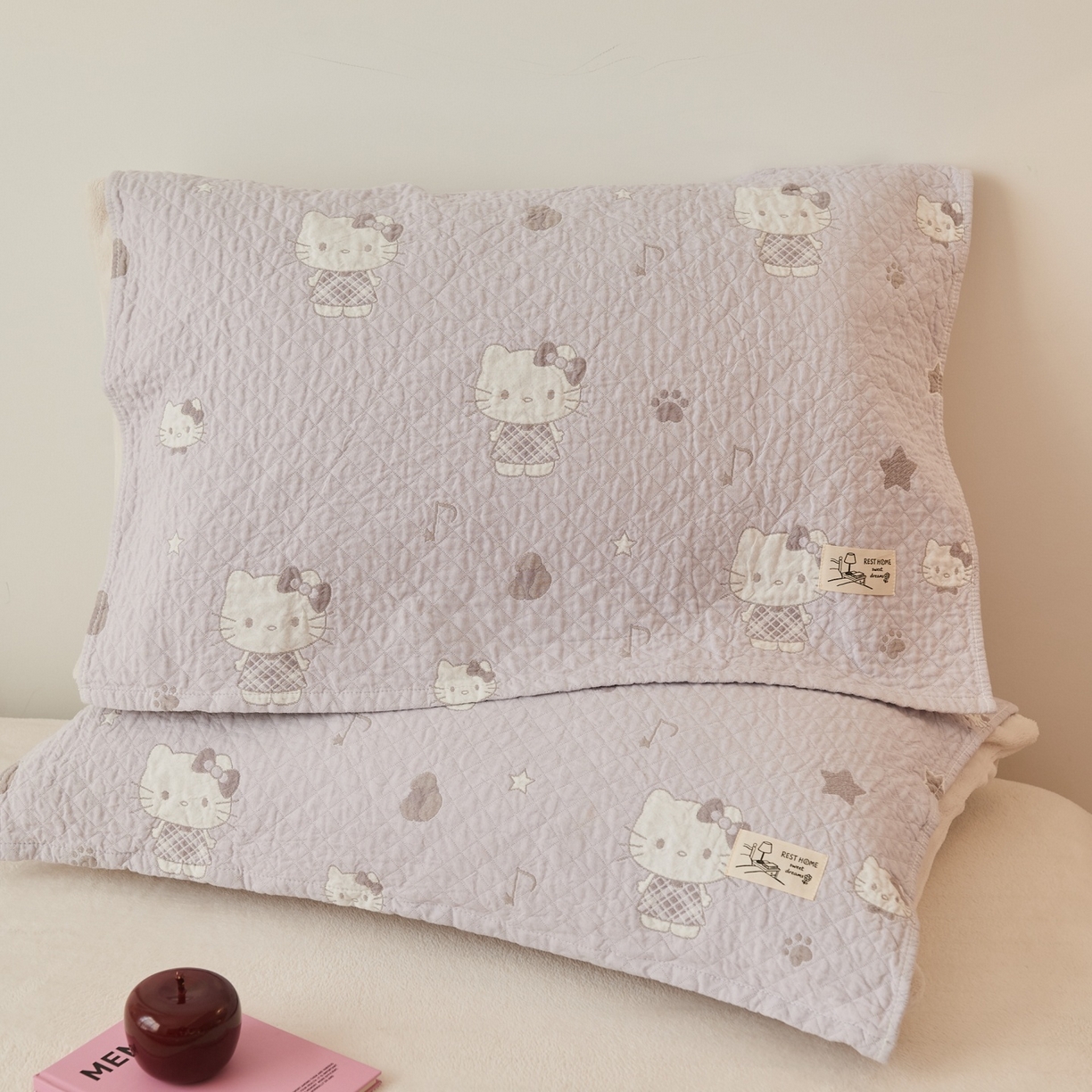沐瑟家纺 2026新款安心棉枕巾 KT猫浅紫色