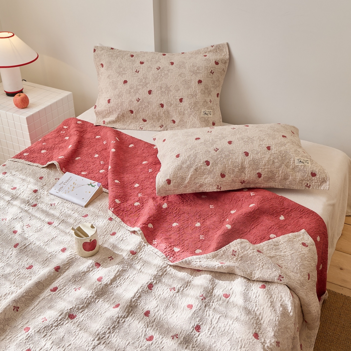 91家纺网 家纺一手货源 找家纺 沐瑟家纺 2026新款安心棉枕巾 草莓棕色