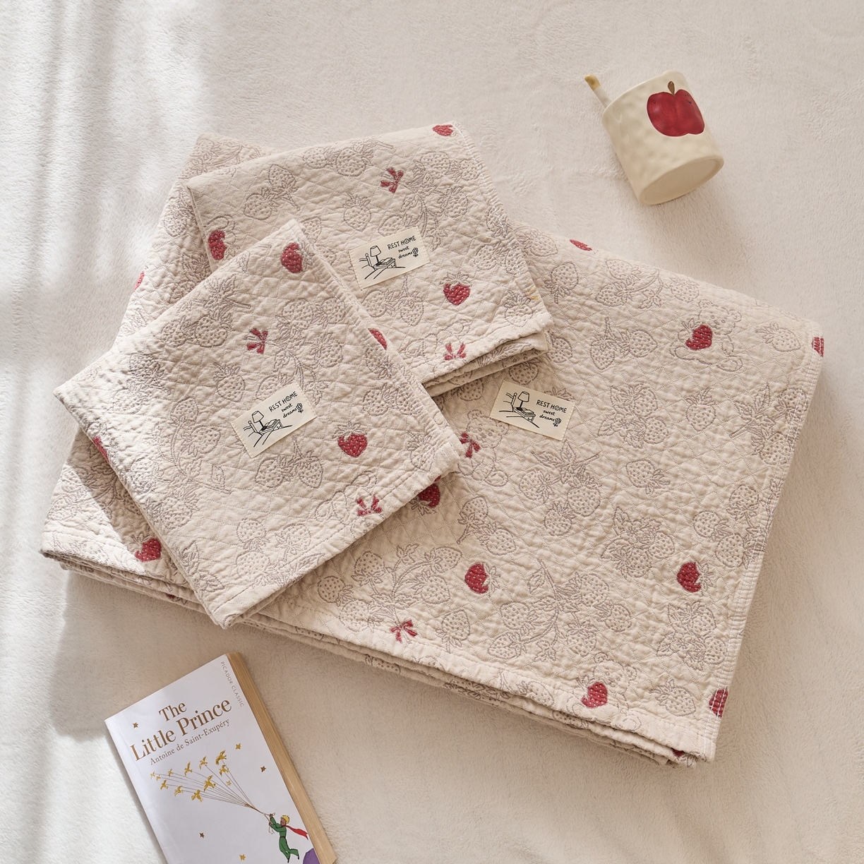 91家纺网 家纺一手货源 找家纺 沐瑟家纺 2026新款安心棉枕巾 草莓棕色