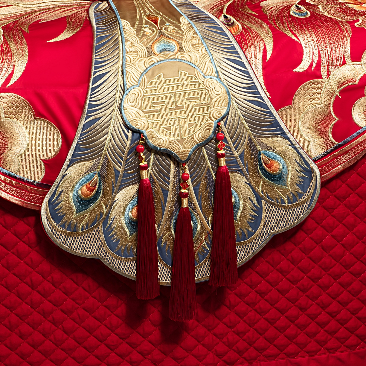 91家纺网 家纺一手货源 找家纺 柏拉图 2026新款100s长绒棉纯棉贡缎提花重工艺刺绣婚庆四件套多件套 龙凤盛典