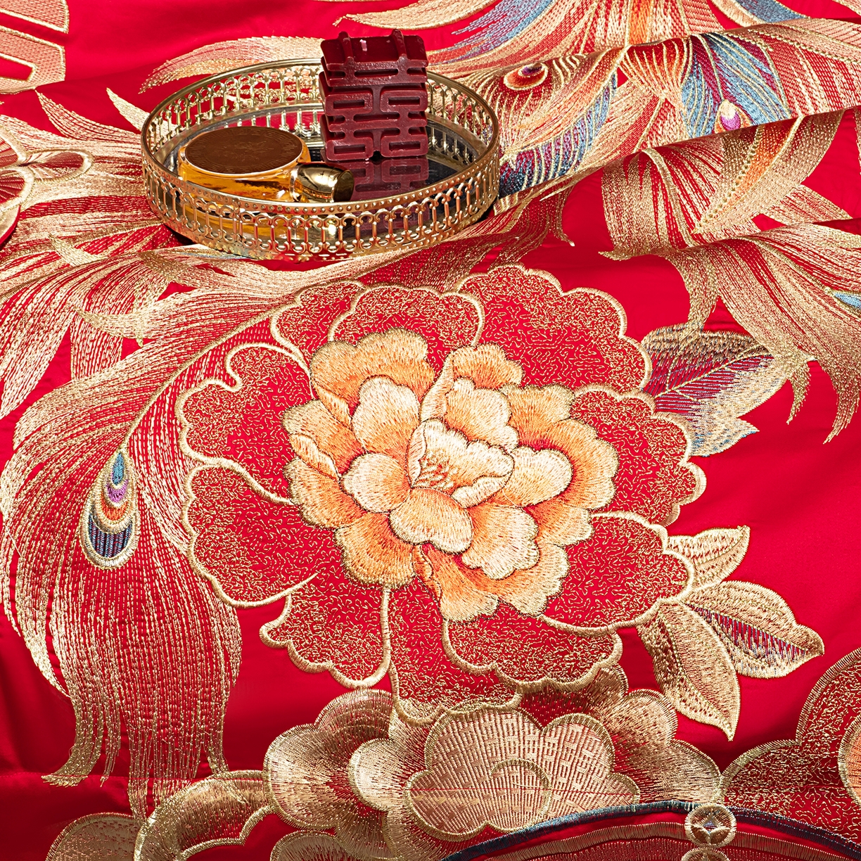 91家纺网 家纺一手货源 找家纺 柏拉图 2026新款100s长绒棉纯棉贡缎提花重工艺刺绣婚庆四件套多件套 龙凤盛典