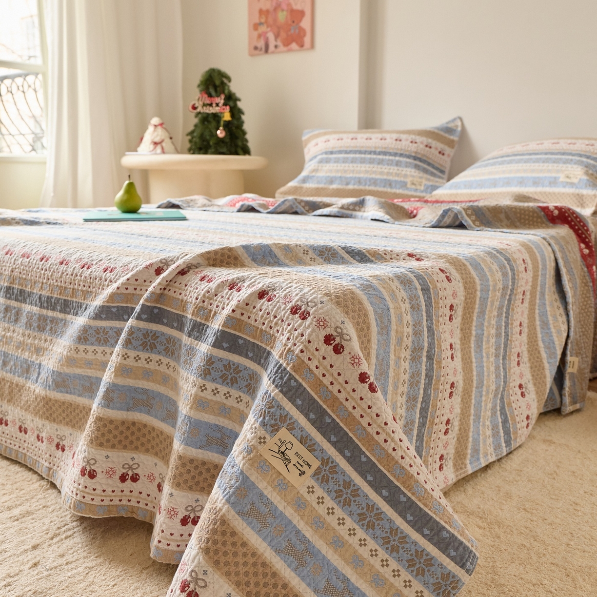 91家纺网 家纺一手货源 找家纺 沐瑟家纺 2026新款安心棉枕巾 费尔岛樱桃蓝