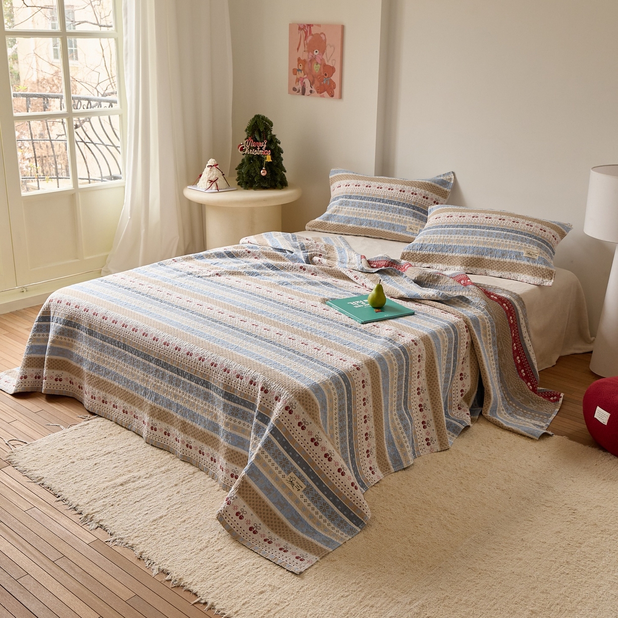 91家纺网 家纺一手货源 找家纺 沐瑟家纺 2026新款安心棉枕巾 费尔岛樱桃蓝