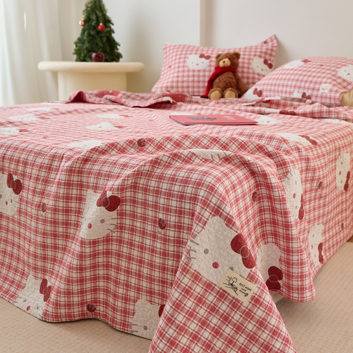 91家纺网 家纺一手货源 找家纺 沐瑟家纺 2026新款安心棉枕巾 格子KT猫