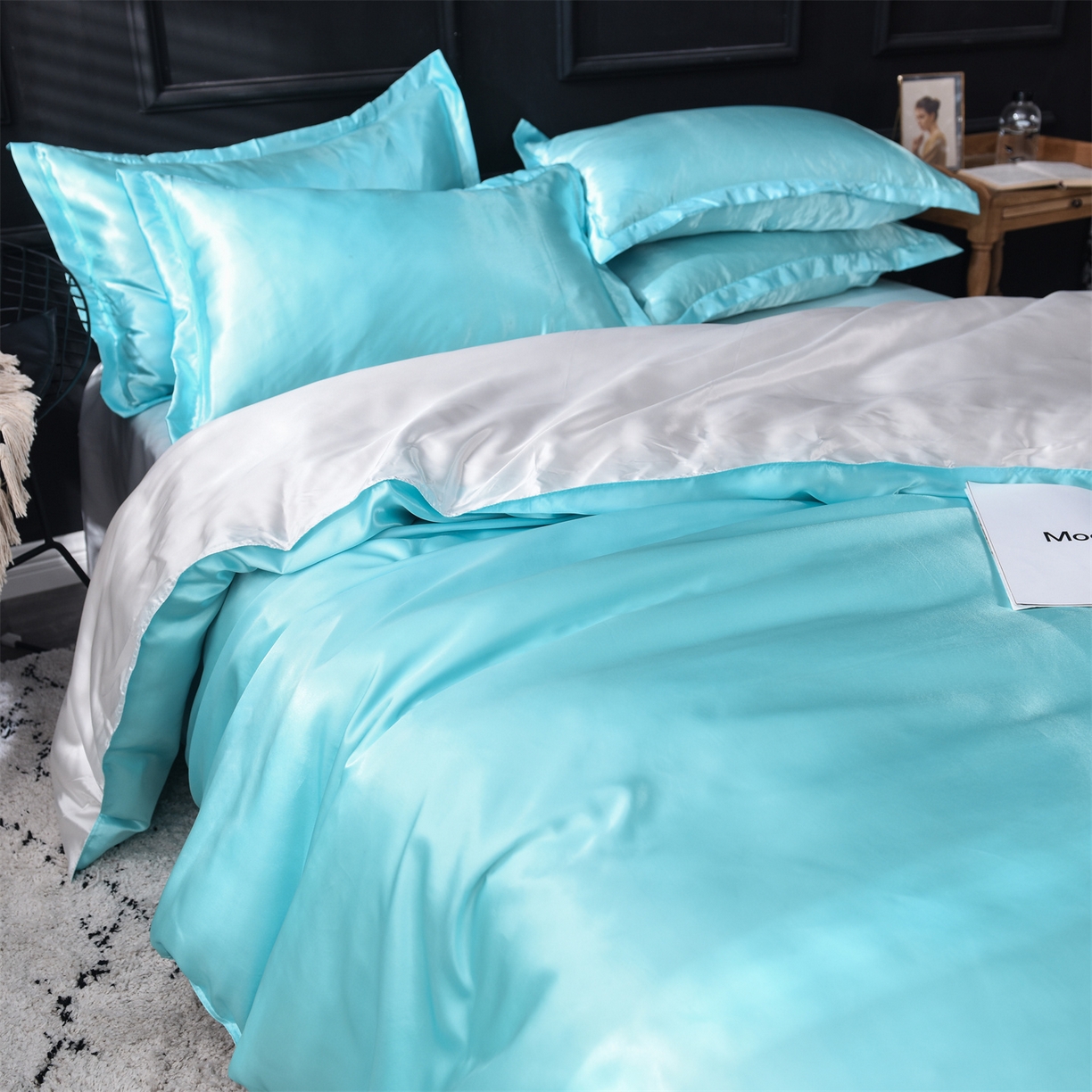 91家纺网 家纺一手货源 找家纺 经年 2026新款特价款丝绸冰丝四件套 水蓝白