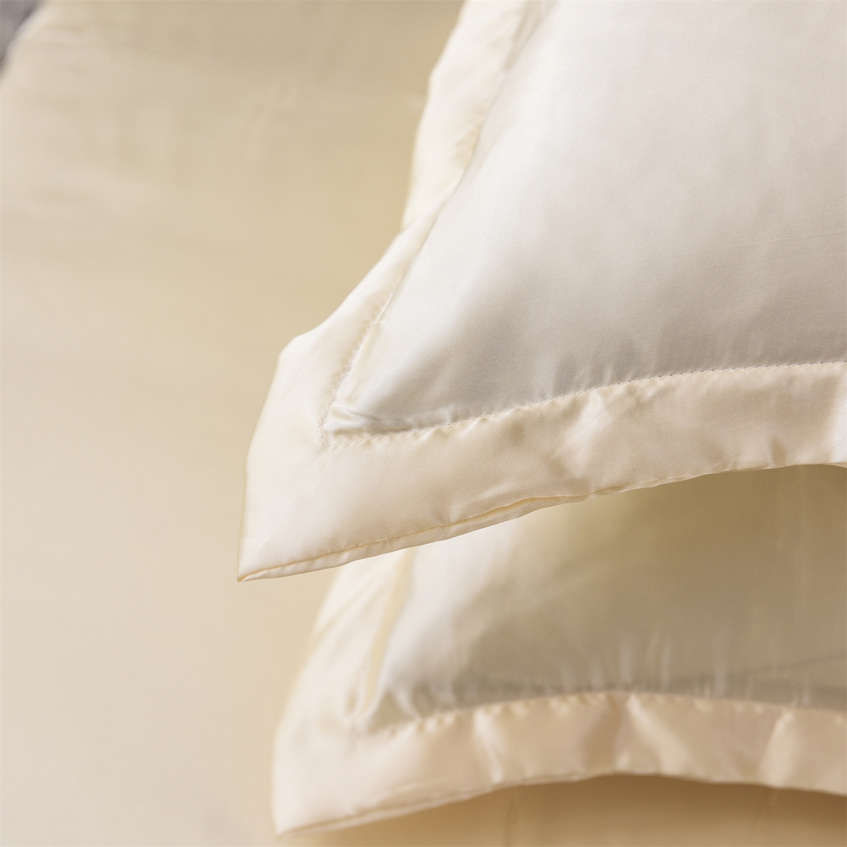 91家纺网 家纺一手货源 找家纺 经年 2026新款特价款丝绸冰丝四件套 驼色