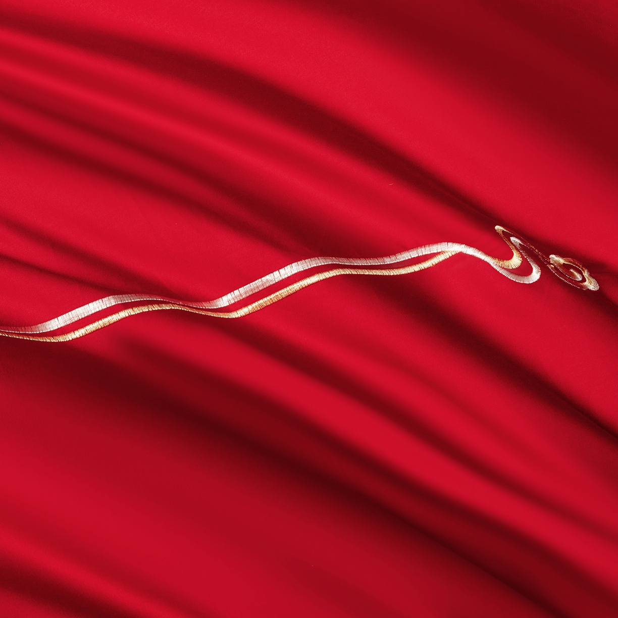 91家纺网 家纺一手货源 找家纺 柏拉图 2026新款长绒棉纯棉贡缎全工艺刺绣婚庆四件套多件套 盘龙飞凤