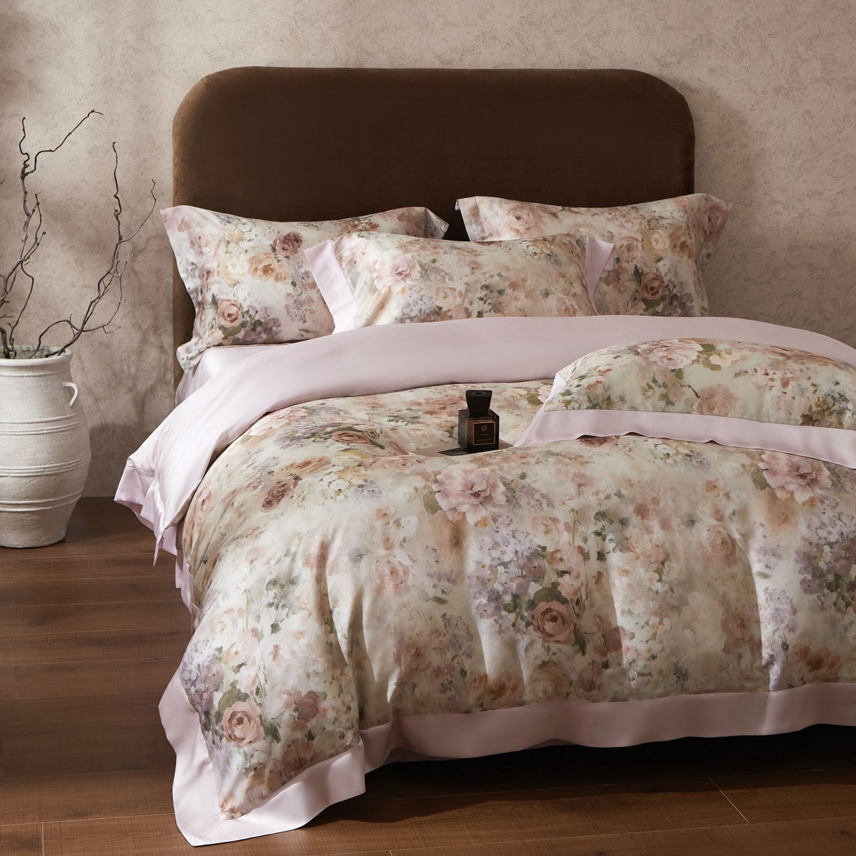 91家纺网 家纺一手货源 找家纺 南通朵美纺织品有限公司 2026新款100支天丝系列夏被四件套四件套 花闻如是