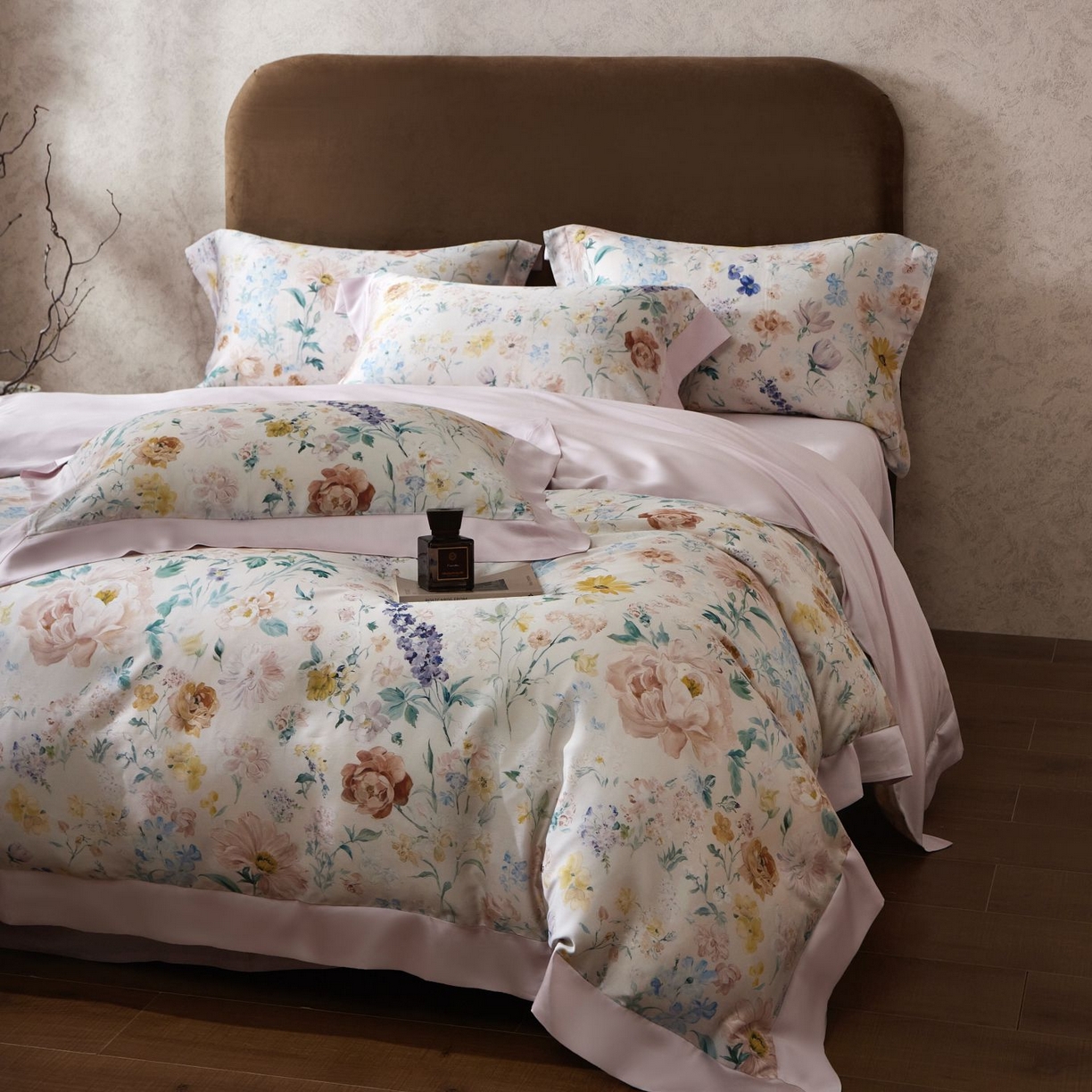 91家纺网 家纺一手货源 找家纺 南通朵美纺织品有限公司 2026新款100支天丝系列夏被四件套四件套 罗曼蒂克