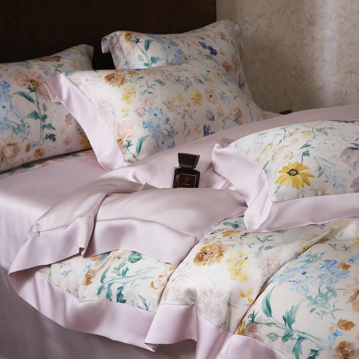 91家纺网 家纺一手货源 找家纺 南通朵美纺织品有限公司 2026新款100支天丝系列夏被四件套四件套 罗曼蒂克