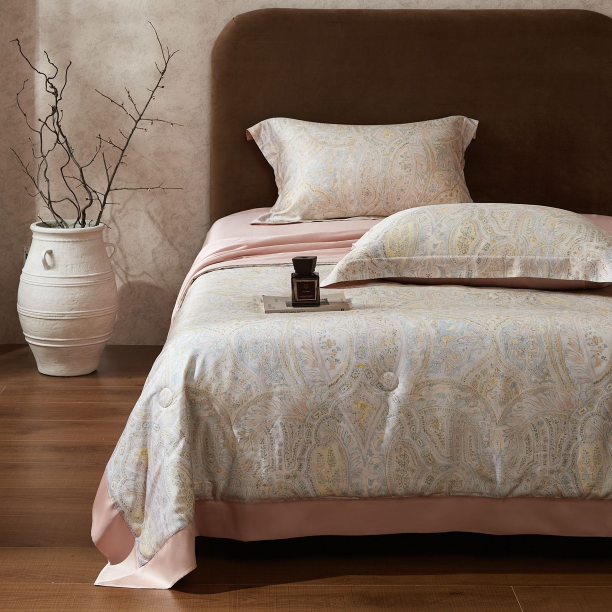 91家纺网 家纺一手货源 找家纺 南通朵美纺织品有限公司 2026新款100支天丝系列夏被四件套 莱欧风情