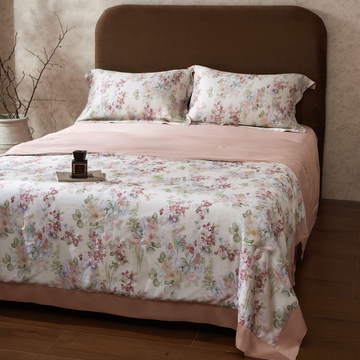 91家纺网 家纺一手货源 找家纺 南通朵美纺织品有限公司 2026新款100支天丝系列夏被四件套 紫薇物语