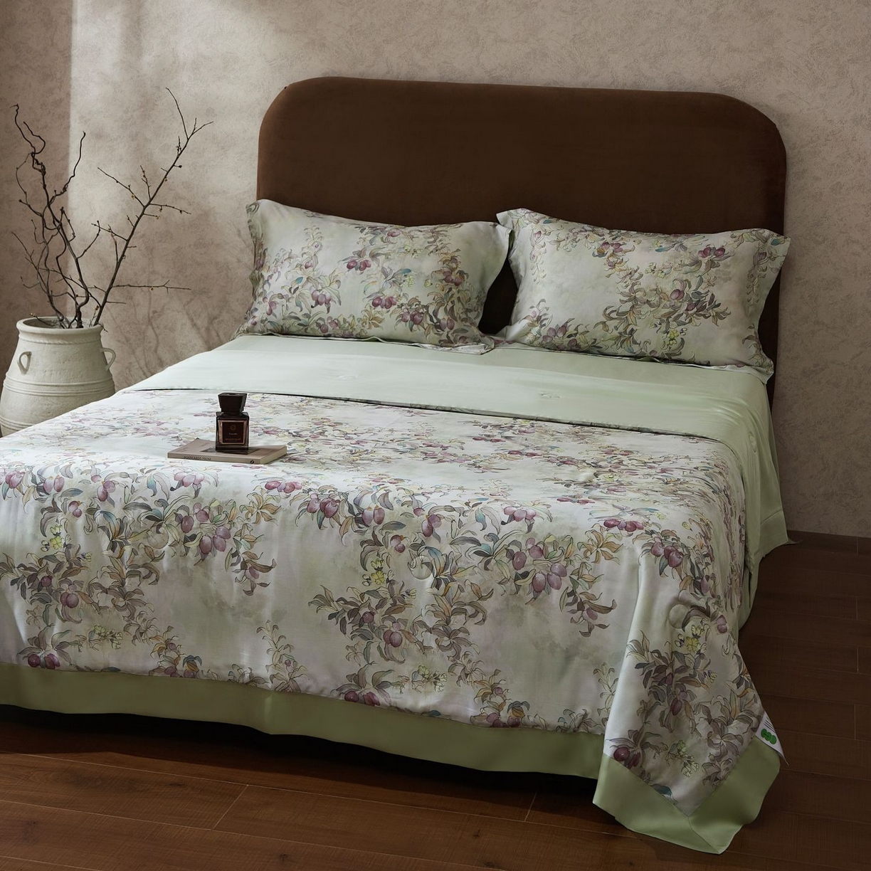 91家纺网 家纺一手货源 找家纺 南通朵美纺织品有限公司 2026新款100支天丝系列夏被四件套 水榭花城