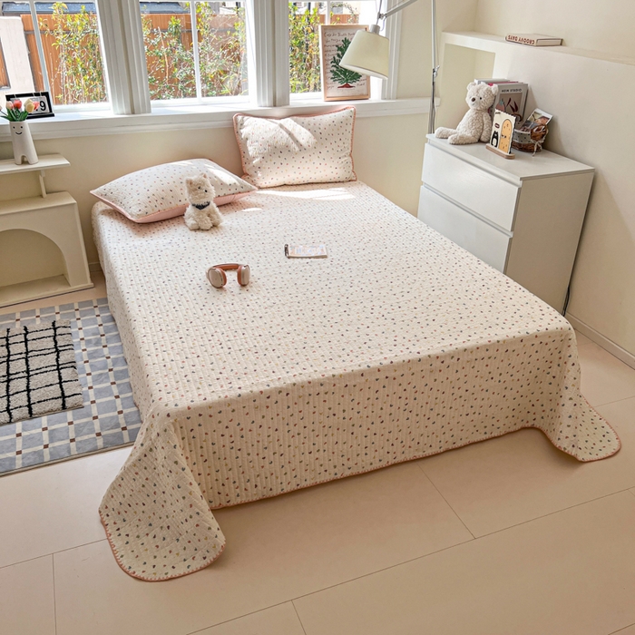 91家纺网 家纺一手货源 找家纺 梵希雅 2026新款泡芙纱三角针床盖夏被四件套 粉色小心心