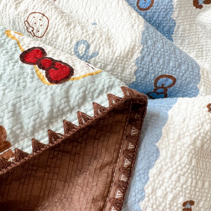 91家纺网 家纺一手货源 找家纺 梵希雅 2026新款泡芙纱三角针床盖夏被四件套 KT 猫