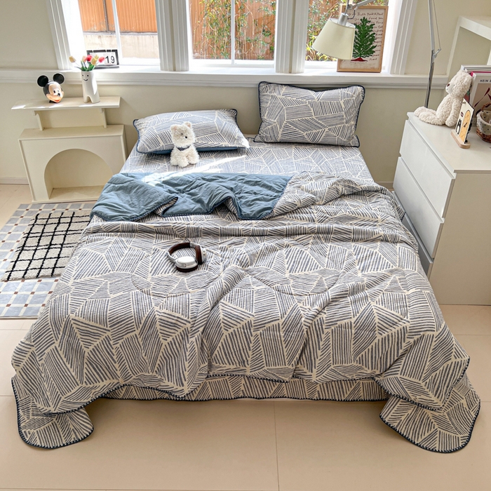 91家纺网 家纺一手货源 找家纺 梵希雅 2026新款泡芙纱三角针床盖夏被四件套 浅川纹