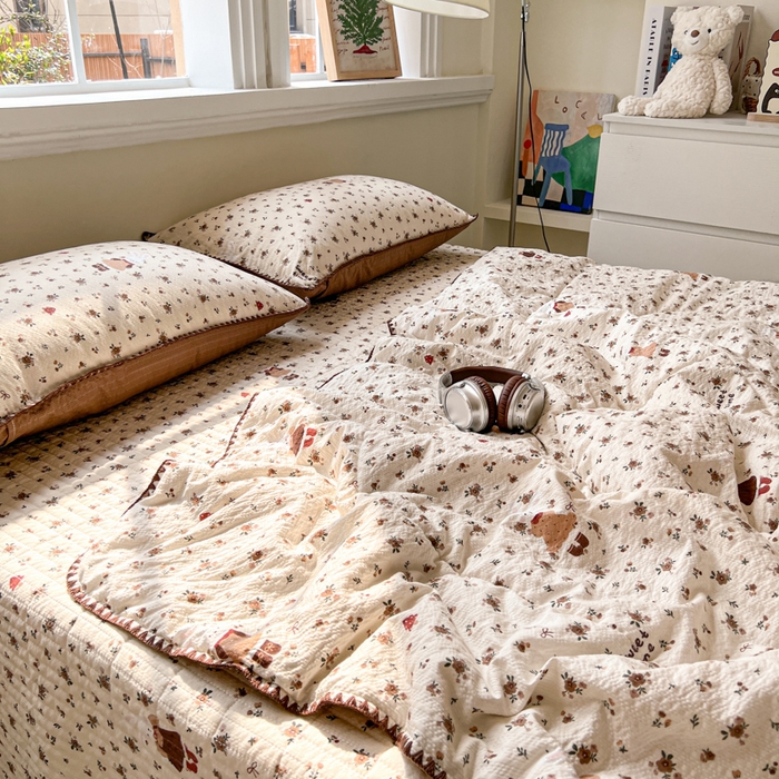 91家纺网 家纺一手货源 找家纺 梵希雅 2026新款泡芙纱三角针床盖夏被四件套 田园兔