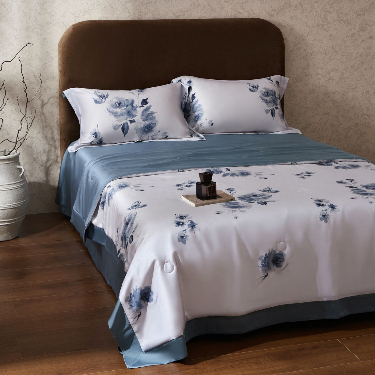 91家纺网 家纺一手货源 找家纺 南通朵美纺织品有限公司 2026新款100支天丝系列夏被 水墨丹青