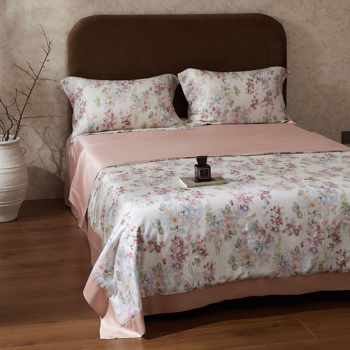 91家纺网 家纺一手货源 找家纺 南通朵美纺织品有限公司 2026新款100支天丝系列夏被 紫薇物语