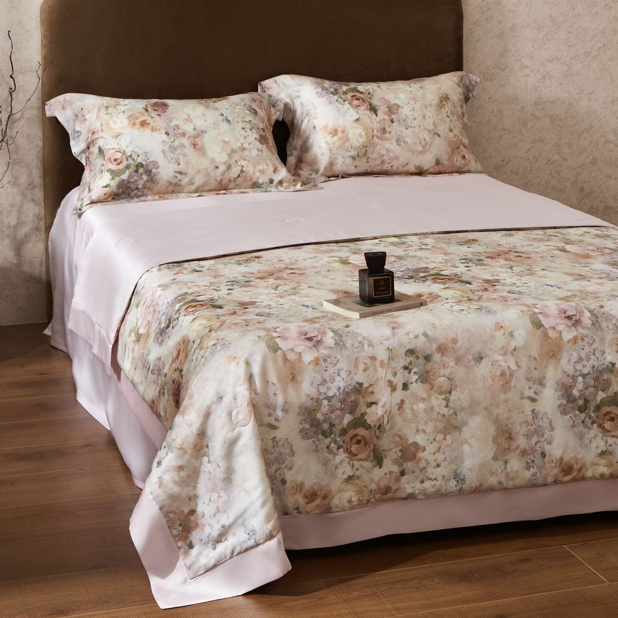 91家纺网 家纺一手货源 找家纺 南通朵美纺织品有限公司 2026新款100支天丝系列夏被 花闻如是