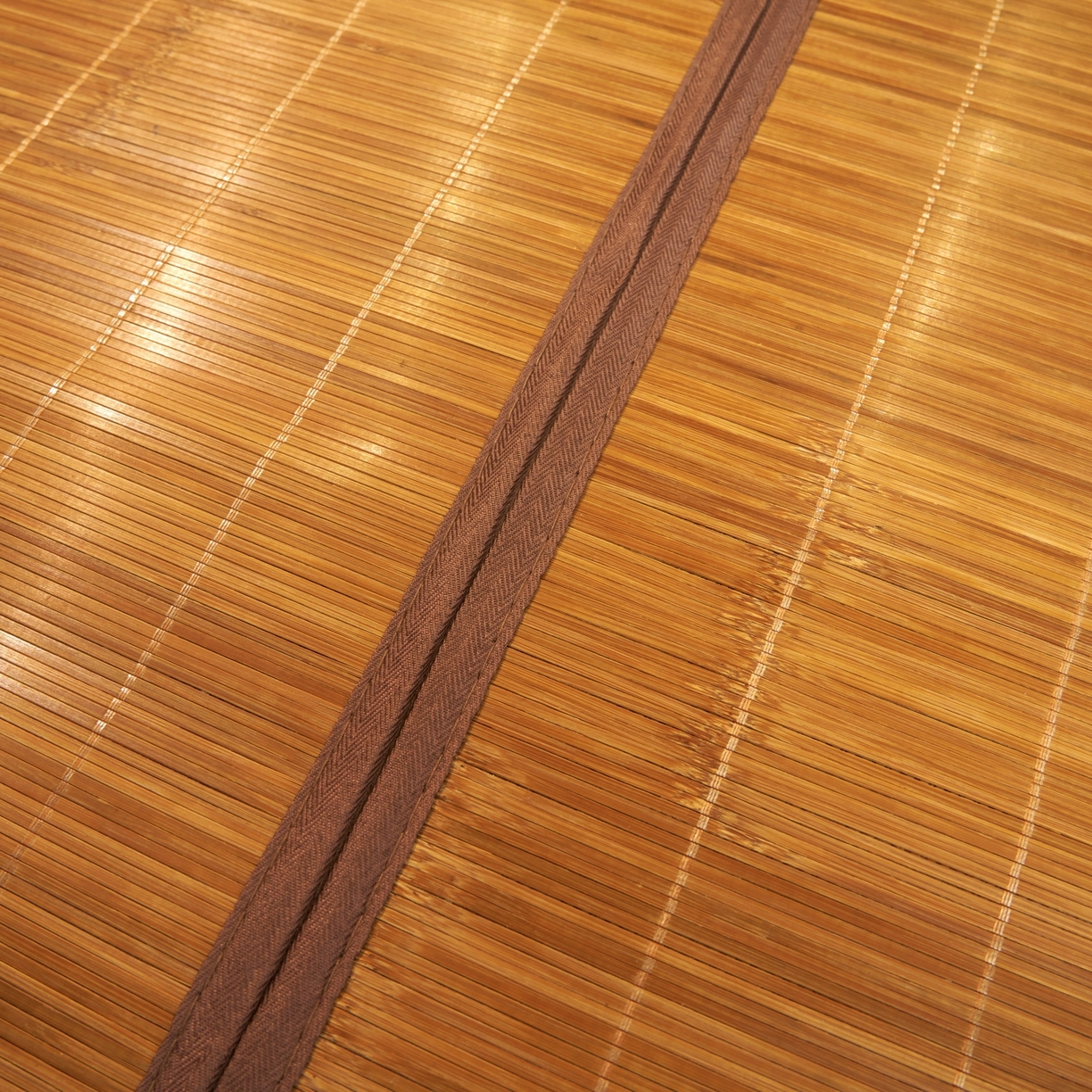 91家纺网 家纺一手货源 找家纺 思雅庭 2026新款艾草宽边绣花驱蚊席凉席竹席 艾草养生席