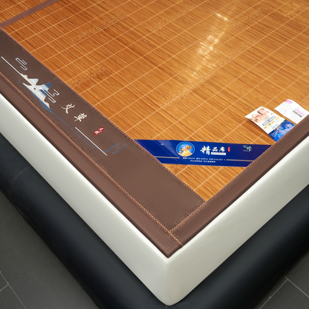 91家纺网 家纺一手货源 找家纺 思雅庭 2026新款艾草宽边绣花驱蚊席凉席竹席 富士山艾草