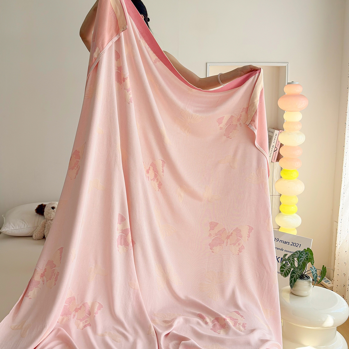 91家纺网 家纺一手货源 找家纺 棠薇家纺 2026新款竹纤维毯子冷感毯毛巾被柔滑多功能夏凉毯盖毯纱发毯办公室午休毯 蝴蝶飞飞