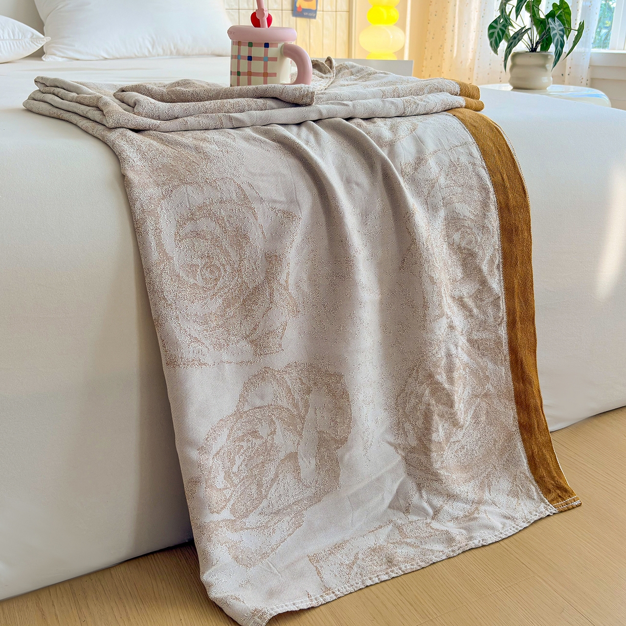 91家纺网 家纺一手货源 找家纺 棠薇家纺 2026新款竹纤维毯子冷感毯毛巾被柔滑多功能夏凉毯盖毯纱发毯办公室午休毯 爱意玫瑰