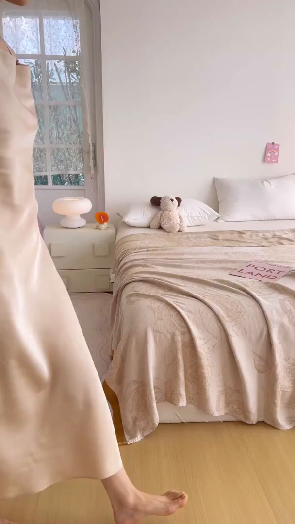 91家纺网 家纺一手货源 找家纺 棠薇家纺 2026新款竹纤维毯子冷感毯毛巾被柔滑多功能夏凉毯盖毯纱发毯办公室午休毯 爱意玫瑰