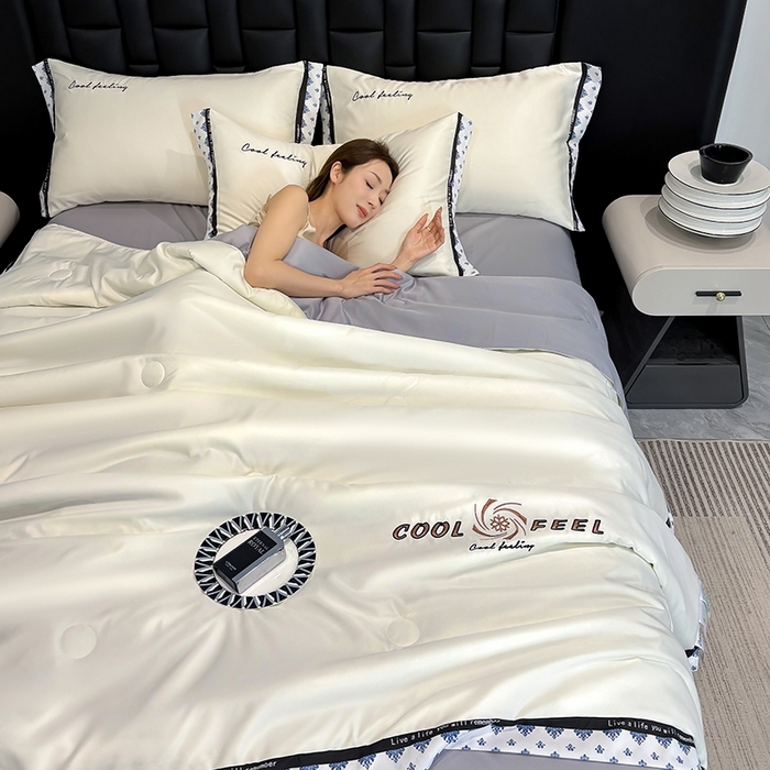 91家纺网 家纺一手货源 找家纺 联林2026新款纯色针织凉感丝空调被详情 奶白色-中灰