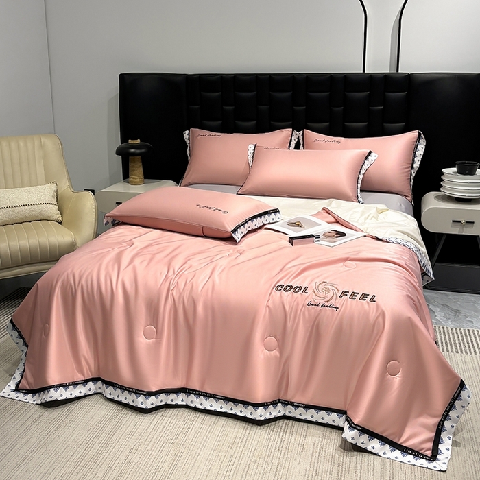 91家纺网 家纺一手货源 找家纺 联林2026新款纯色针织凉感丝空调被详情 奶油粉-奶白杏