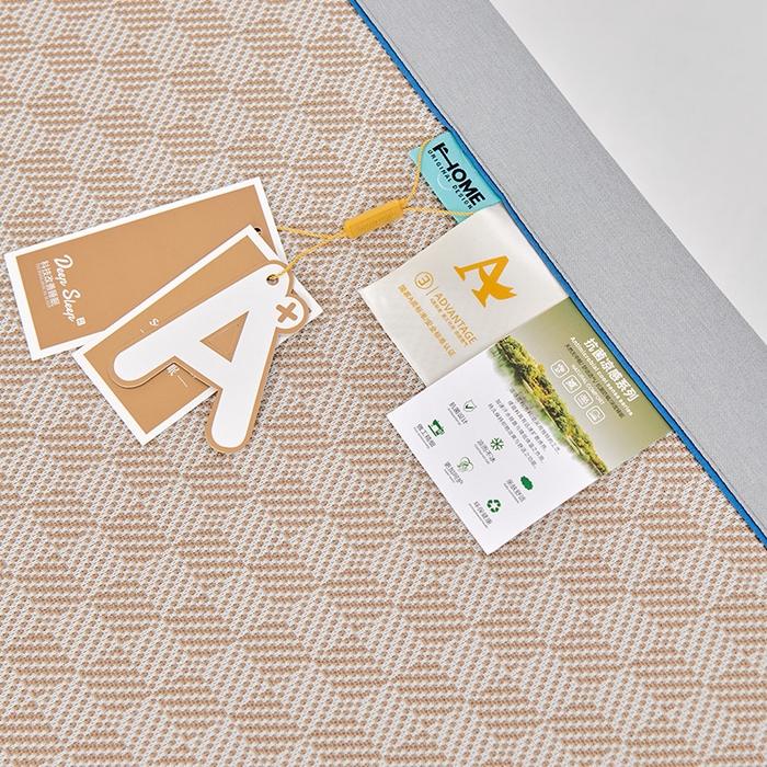 91家纺网 家纺一手货源 找家纺 小牛席业 2026新款棋盘格冰丝席（腊肠狗贴布绣）凉席三件套-床席款 腊肠狗贴布绣-咖色