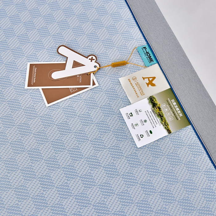 91家纺网 家纺一手货源 找家纺 小牛席业 2026新款棋盘格冰丝席（腊肠狗贴布绣）凉席三件套-床席款 腊肠狗贴布绣-蓝色