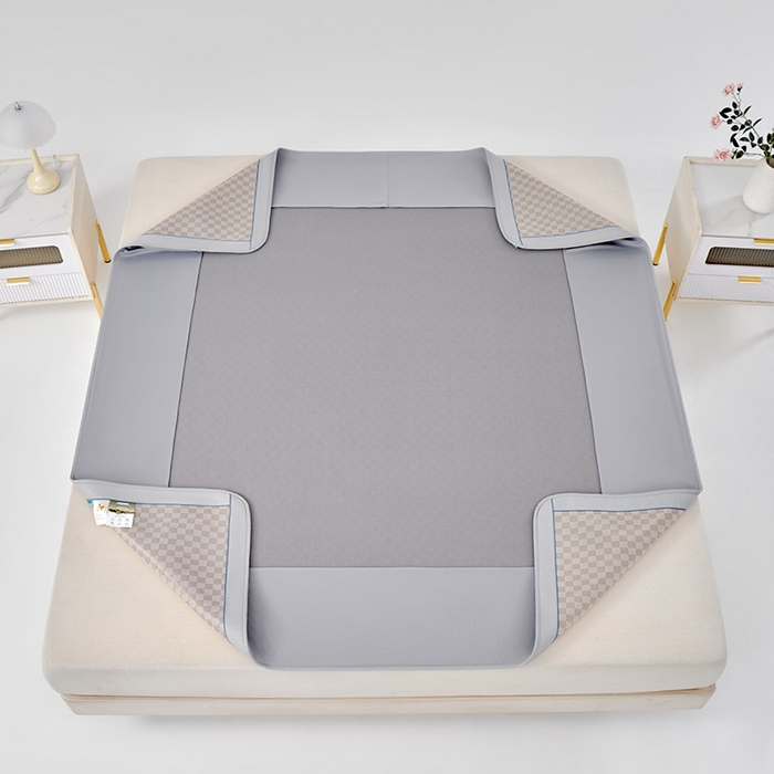 91家纺网 家纺一手货源 找家纺 小牛席业 2026新款棋盘格冰丝席（腊肠狗贴布绣）凉席三件套-床笠款 腊肠狗贴布绣-咖色