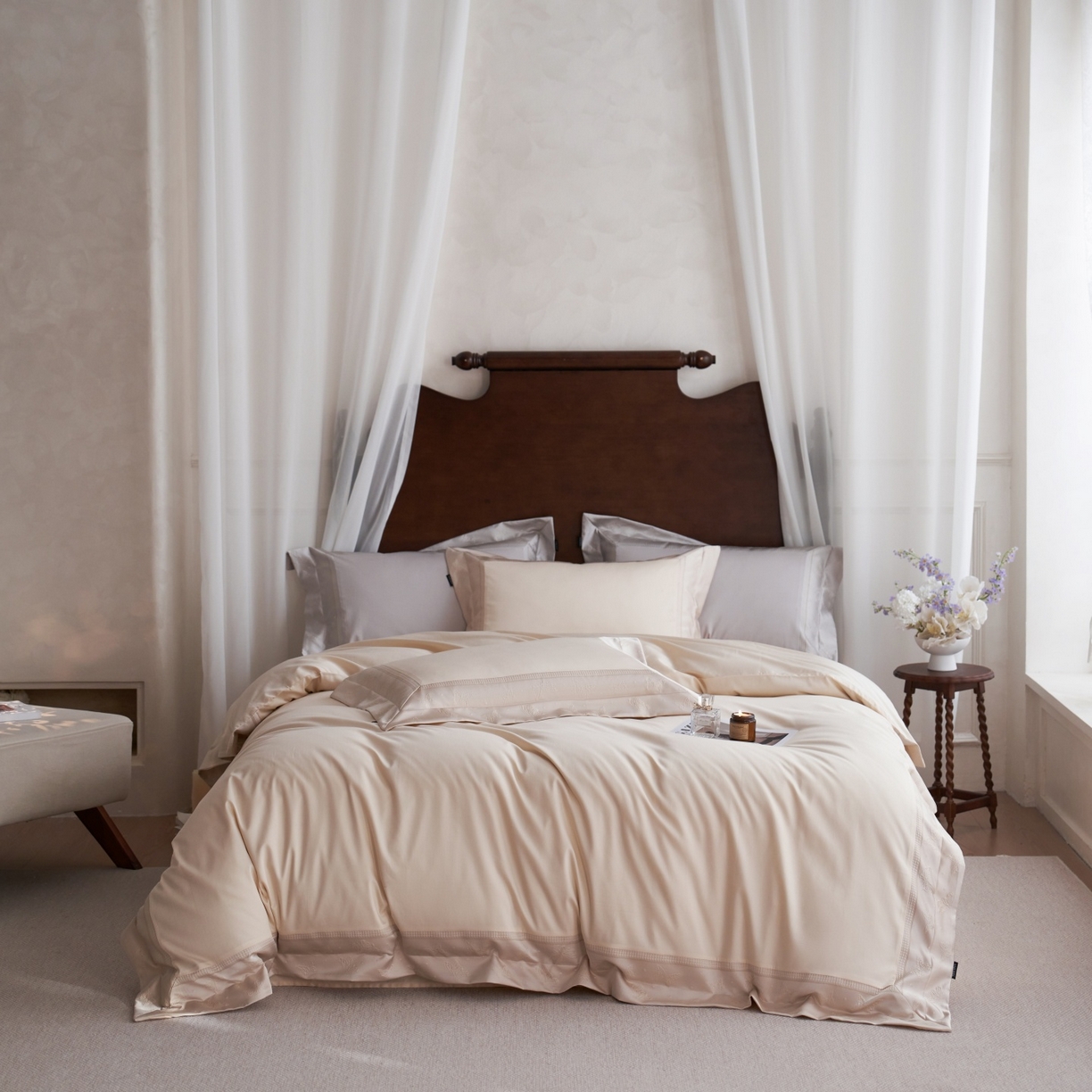 91家纺网 家纺一手货源 找家纺 安莱生活 2026新款全棉纯棉边条蝴蝶拼接款蝶影绣四件套 蝶影绣-浅米