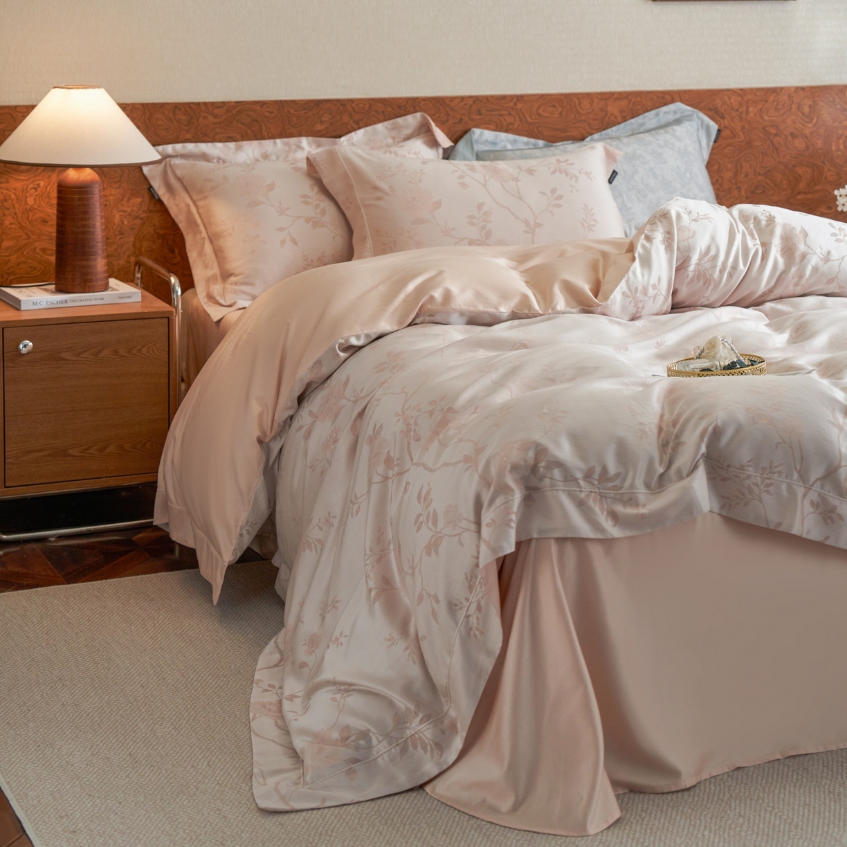 91家纺网 家纺一手货源 找家纺 安莱生活 2026新款天丝棉提花双拼埋绳款四件套 粉雾花涧