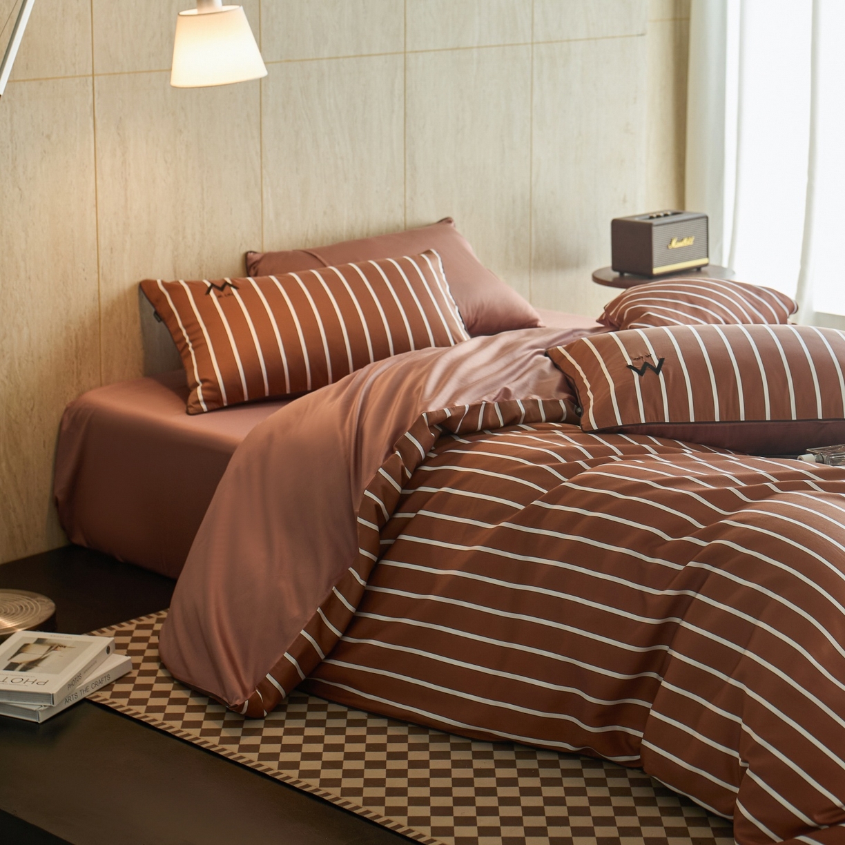 91家纺网 家纺一手货源 找家纺 安莱生活 2026新款天丝棉滚边款刺绣织序系列四件套 织序-摩卡