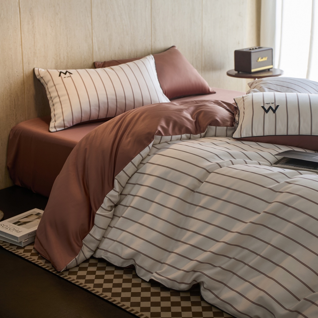 91家纺网 家纺一手货源 找家纺 安莱生活 2026新款天丝棉滚边款刺绣织序系列四件套 织序-白咖